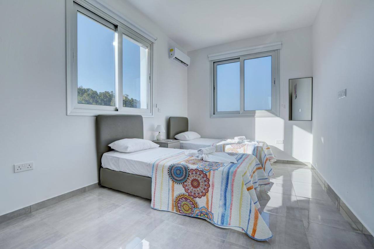 Chloe Luxury Villas Protaras Eksteriør bilde